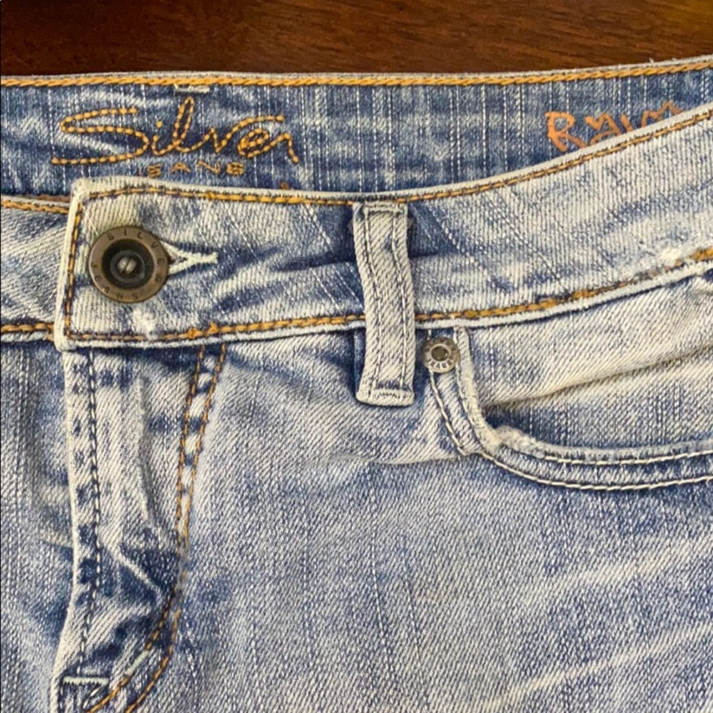 Silver ‘Ravi’ Mini Light Washed Denim Skirt - Picture 2 of 4